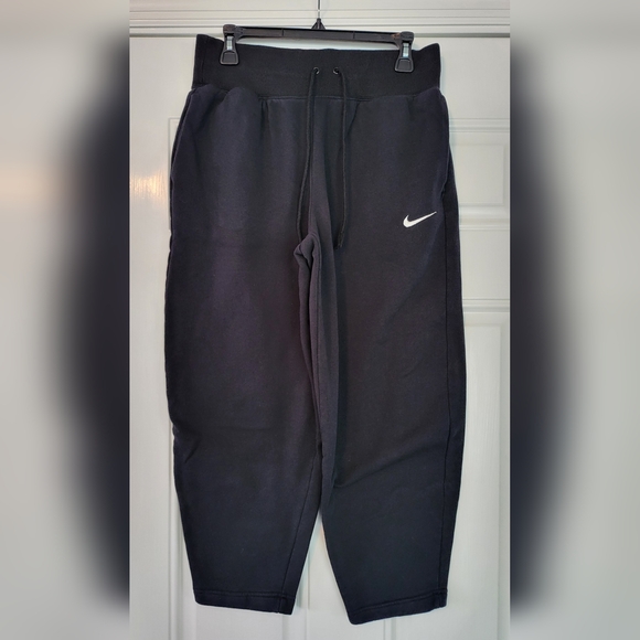 Nike DQ5678-010 Women's M Essential Loose Fit High Rise Black Fleece Jogger Pant - Picture 1 of 3